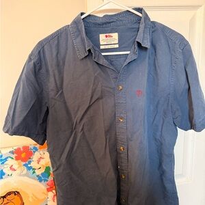 Fjallraven Men's Short-Sleeve Button-Down Shirt in Blue
